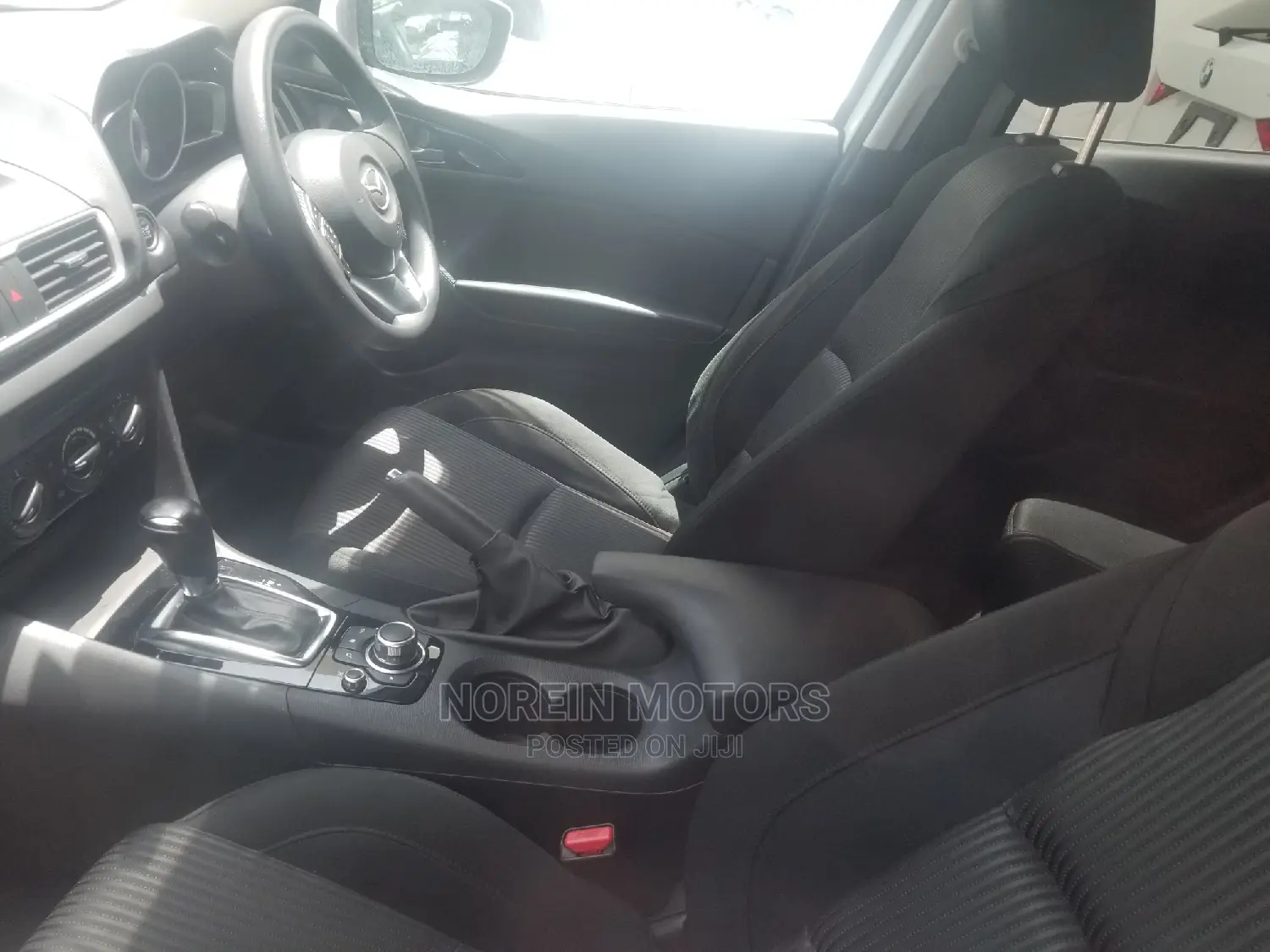 Mazda Axela SV Premium 2014 Pearl