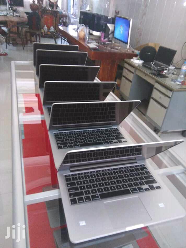 Laptop Apple MacBook Pro 4GB Intel Core i5 HDD 500GB