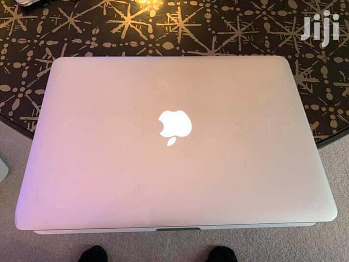 Laptop Apple MacBook Pro 4GB Intel Core i5 HDD 500GB