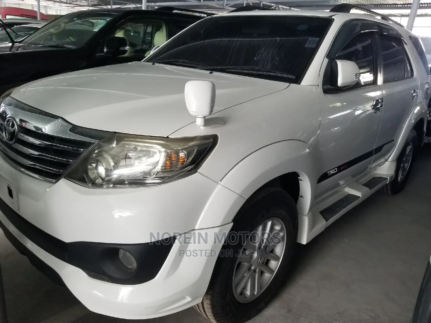 Toyota Fortuner 2014 Pearl