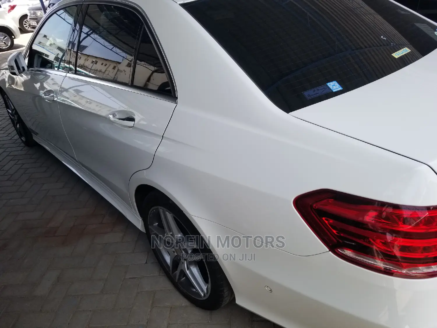 Mercedes-Benz E250 SV Premium 2014 Pearl