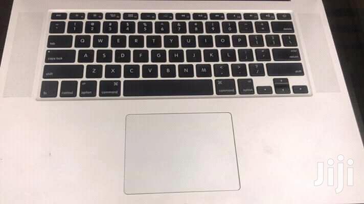 Laptop Apple MacBook Pro 4GB Intel Core i5 HDD 500GB
