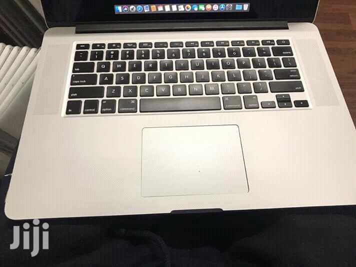 Laptop Apple MacBook Pro 4GB Intel Core i5 HDD 500GB