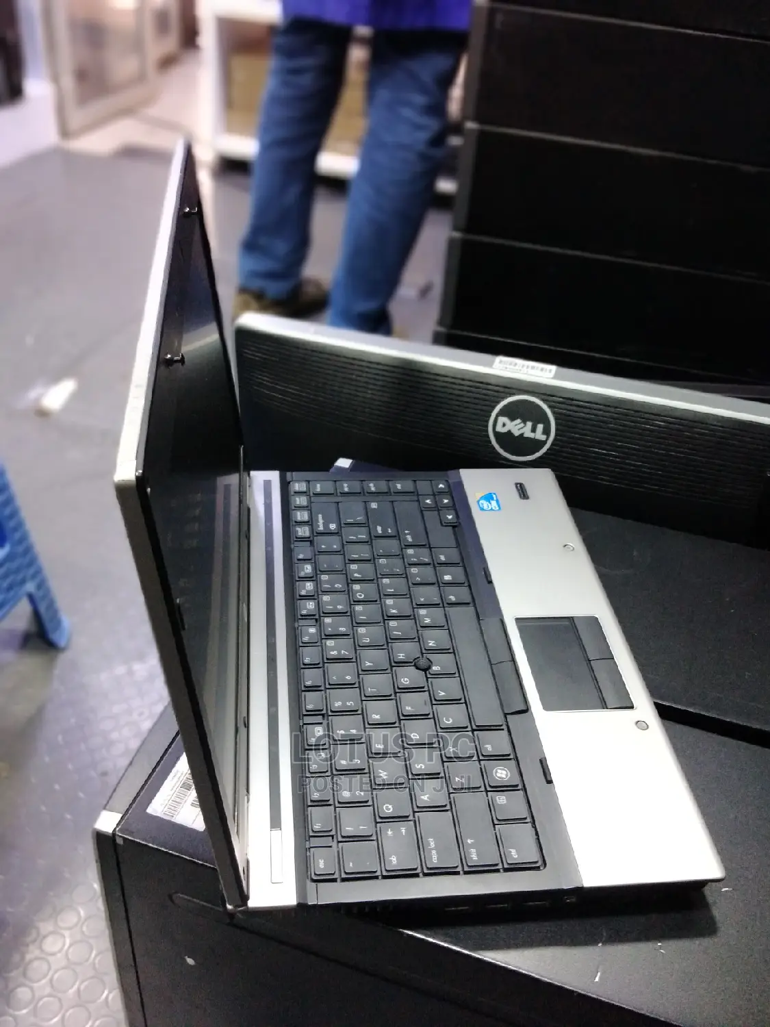 Laptop HP Compaq 8440p 4GB Intel Core I5 HDD 320GB