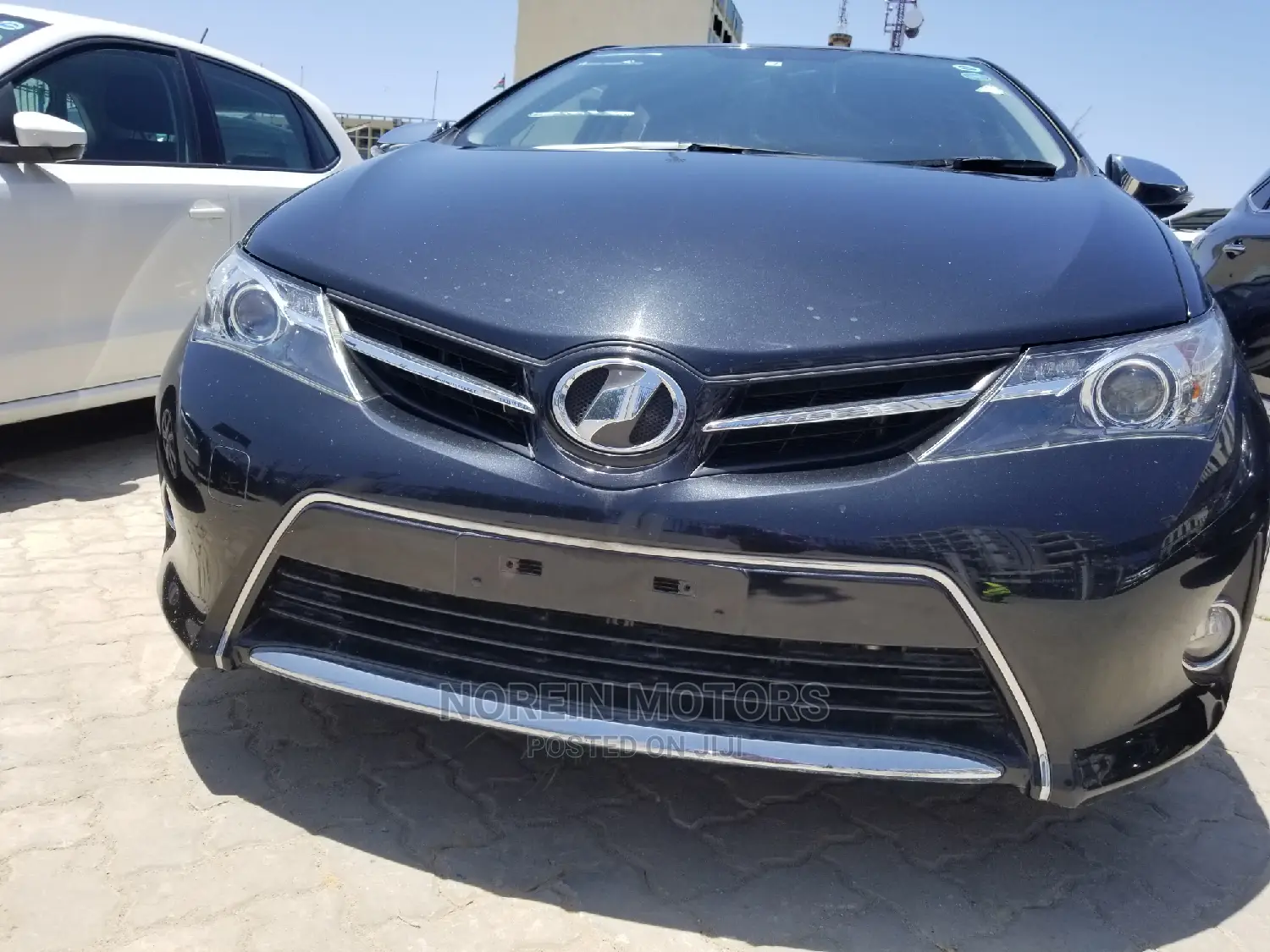 Toyota Auris 2015 Black
