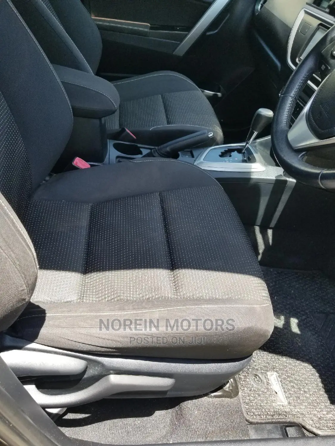 Toyota Auris 2015 Black