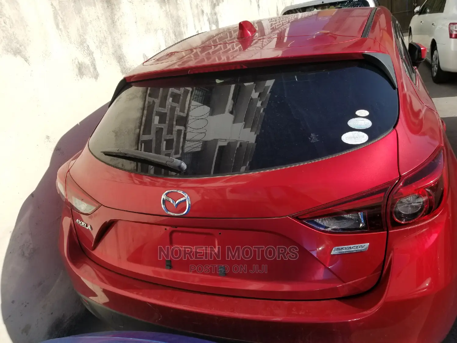 Mazda Axela 2015 Red