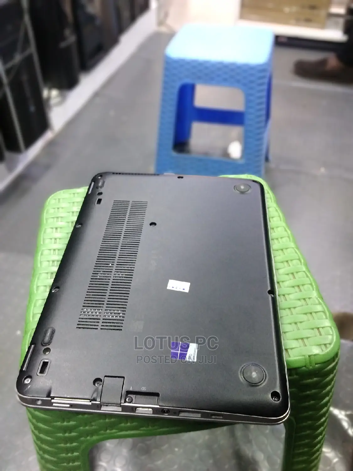Laptop HP EliteBook 820 G3 4GB Intel Core I5 SSD 500GB