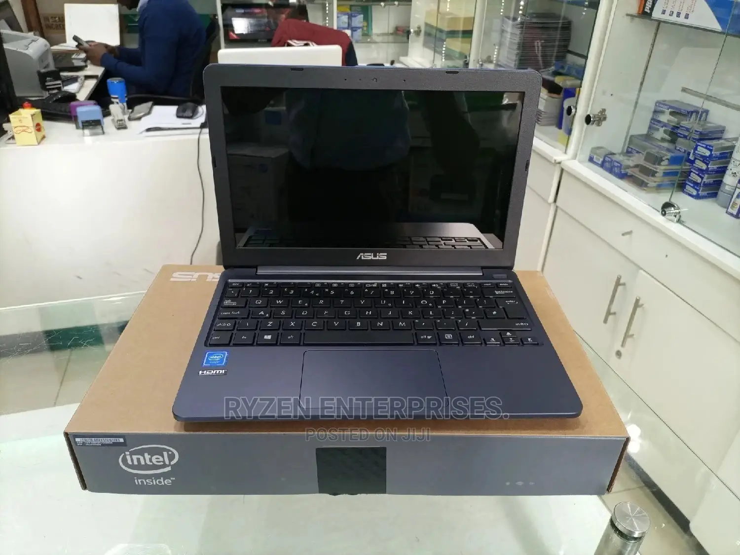 New Laptop Asus E203NAH 4GB Intel Celeron HDD 500GB