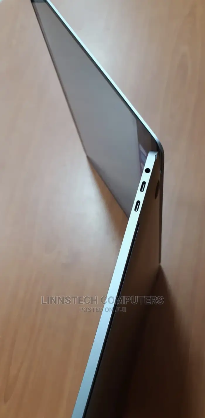 Laptop Apple MacBook Pro 2019 16GB Intel Core I9 SSD 1T