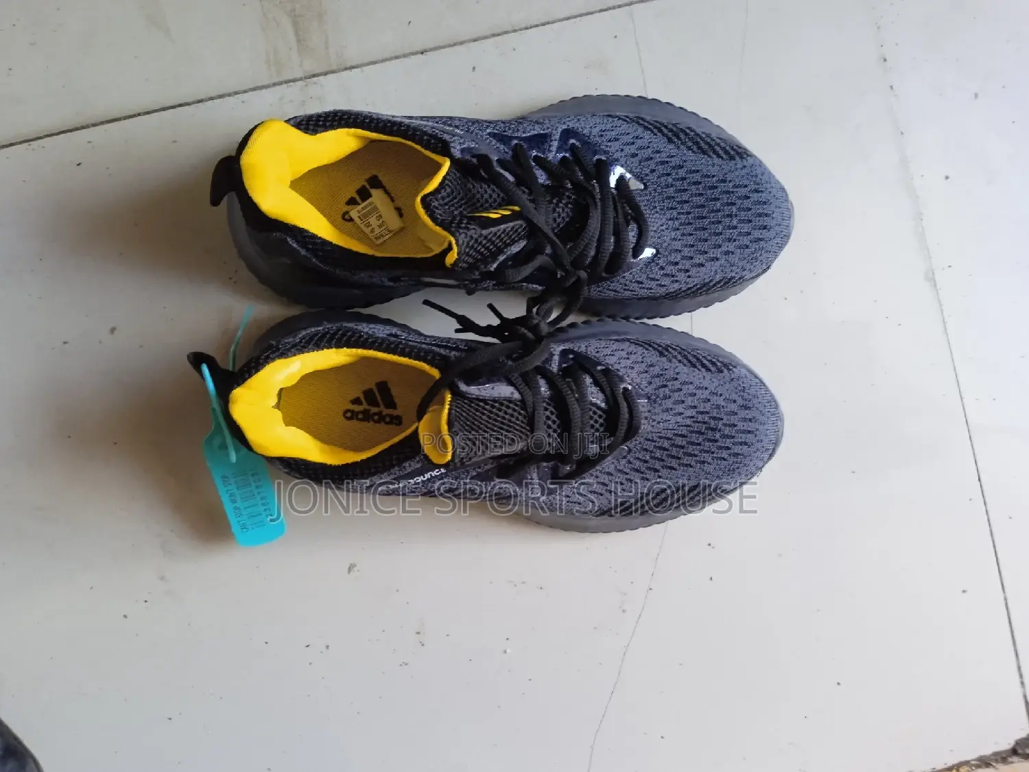 Unique Sports Shoes