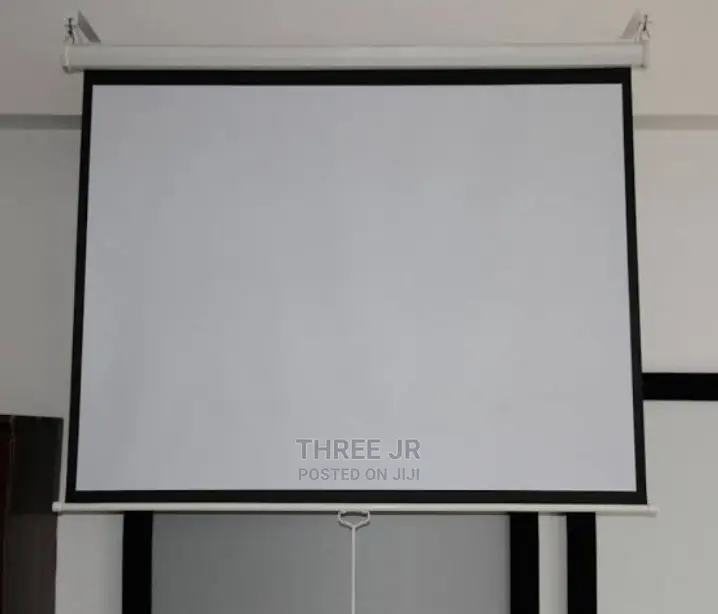 Easy to Pull Down Projection Screen