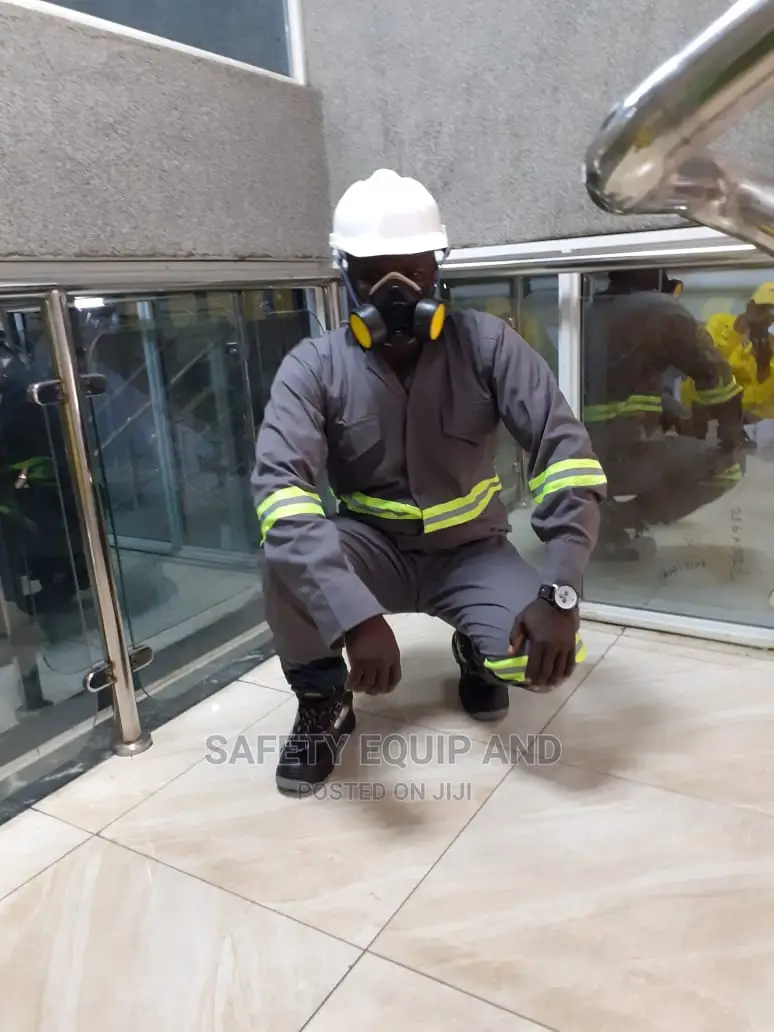 Safety Wear-Reflective Overalls Available