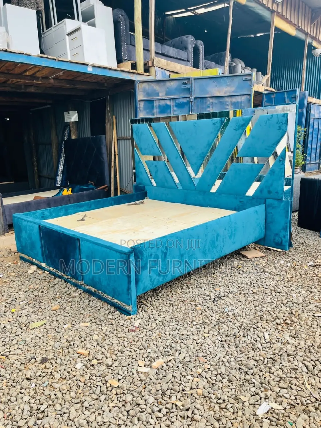 5/6 Mirrored Bed