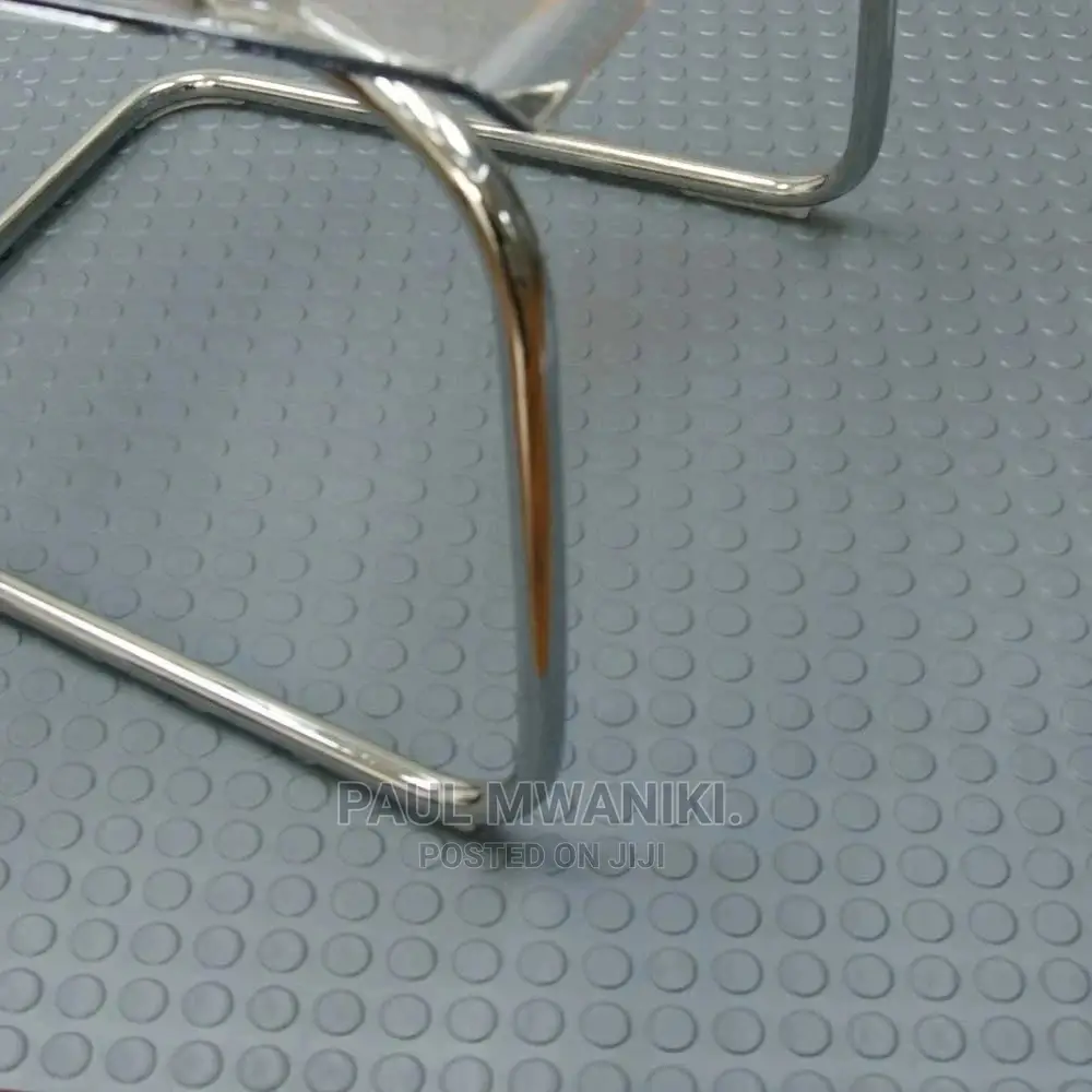 Coin-Pattern Rubber Flooring - Grey
