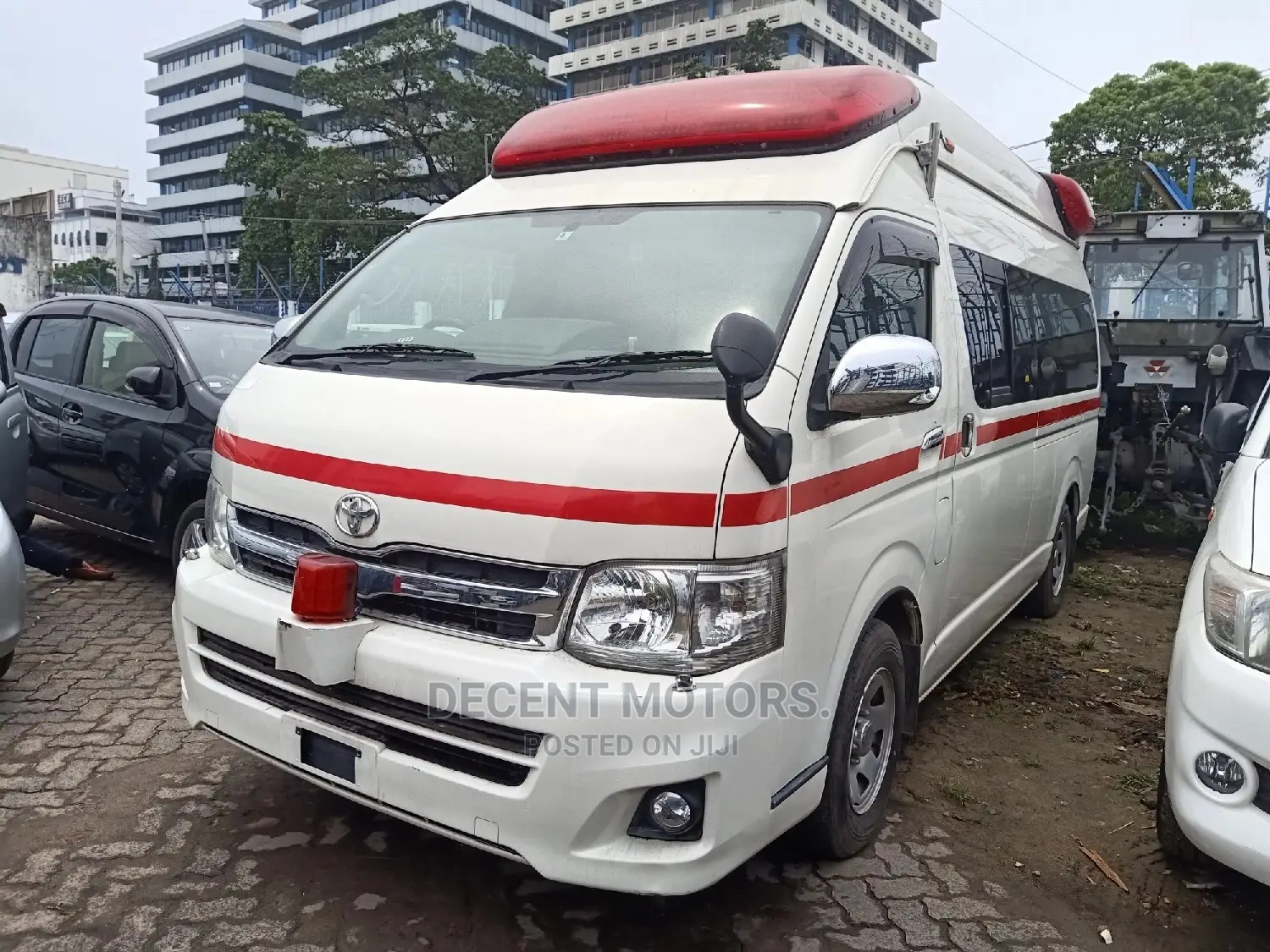 Toyota Hiace 9l Ambulance