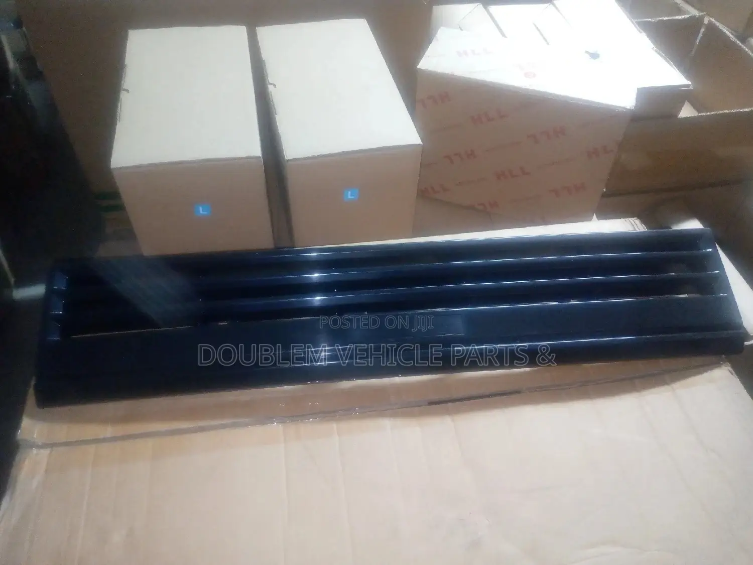 Front Grill Nissan QD32