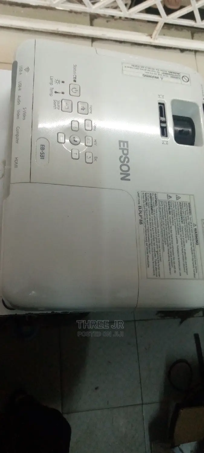 EPSON Eb- S31 Projector Ex-Uk Type