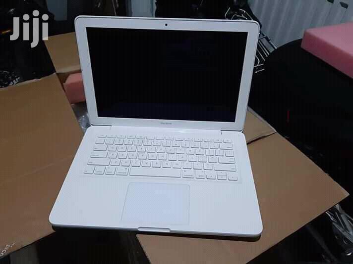 Laptop Apple MacBook 14" 320GB HDD 4GB RAM