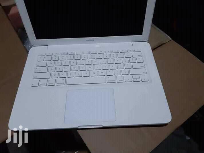Laptop Apple MacBook 14" 320GB HDD 4GB RAM