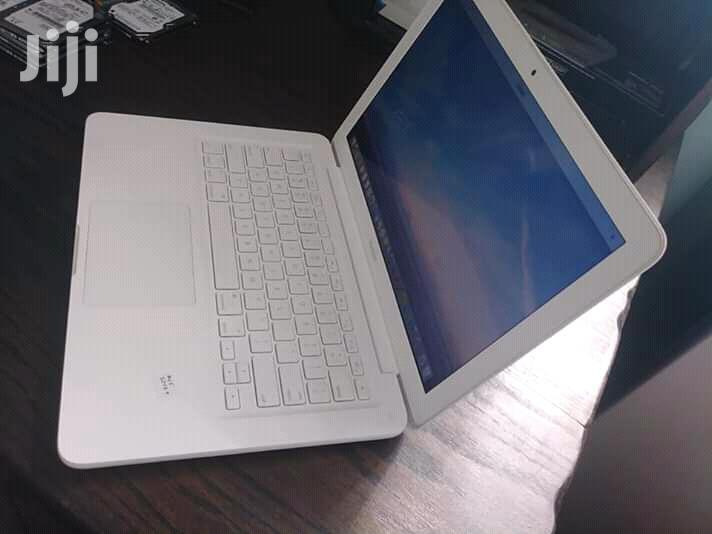 Gaming Laptop Apple MacBook 4GB Intel Core 2 Duo HDD 320GB