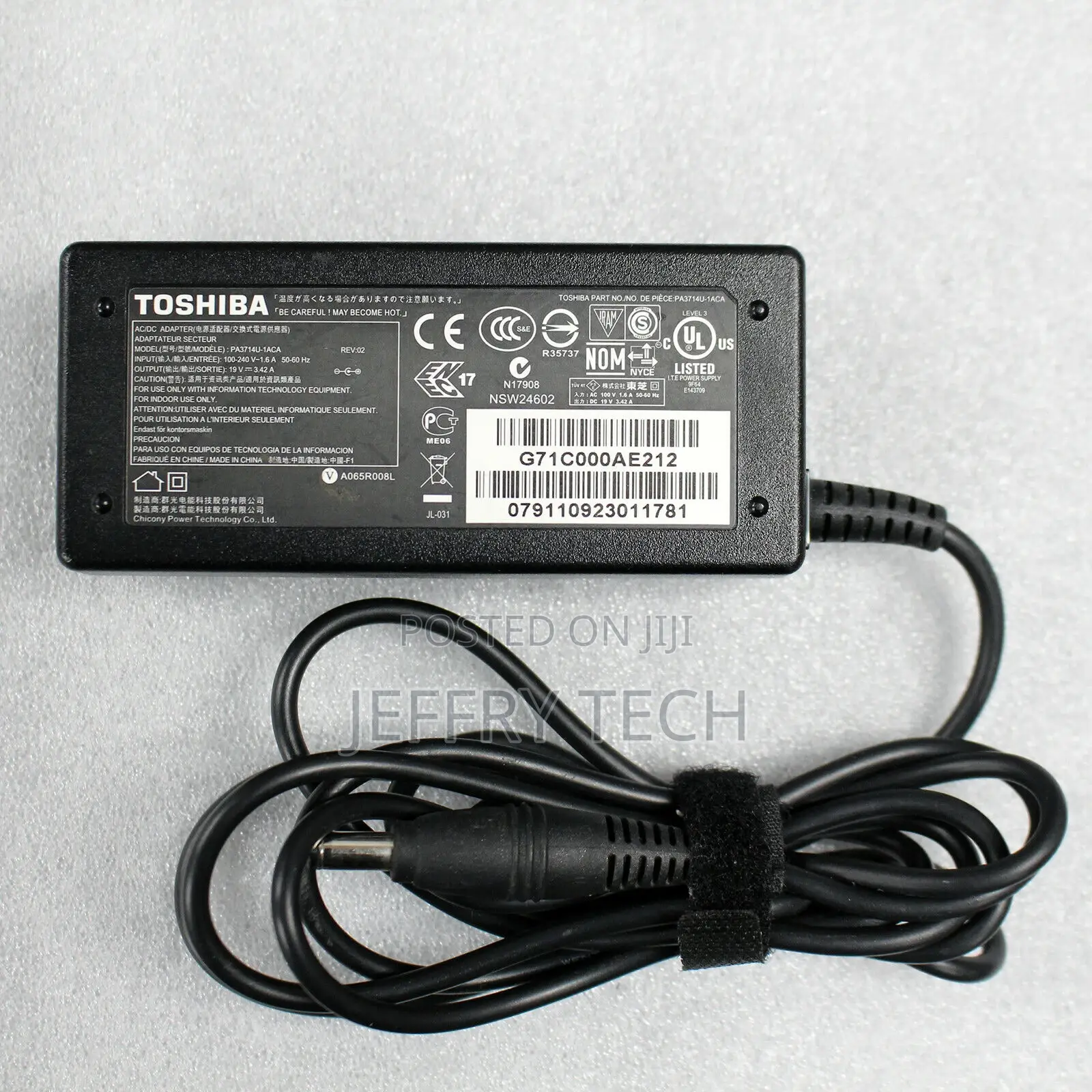 Toshiba 65w 19V 3.42A
