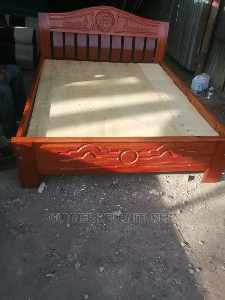 Mahogany Wood Bed 5 by 6 Feets.