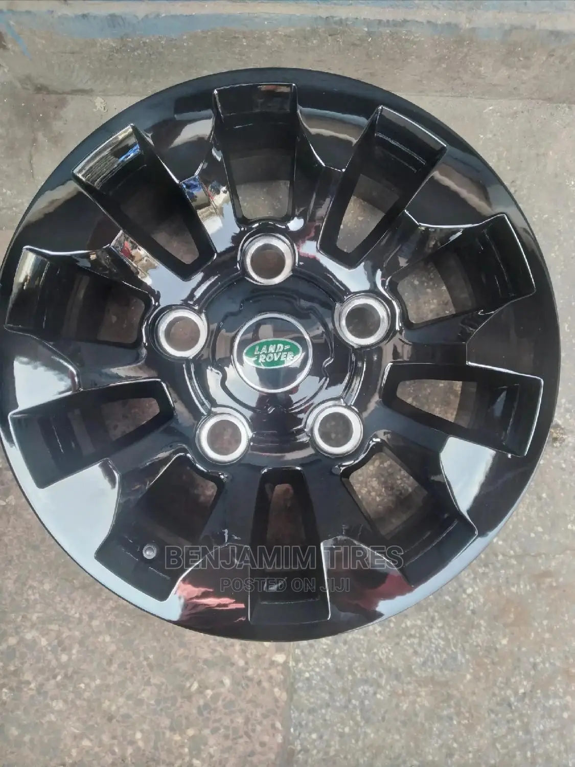 Alloy Rims Set Sizes 16 Inch for Landrover Defender 110.