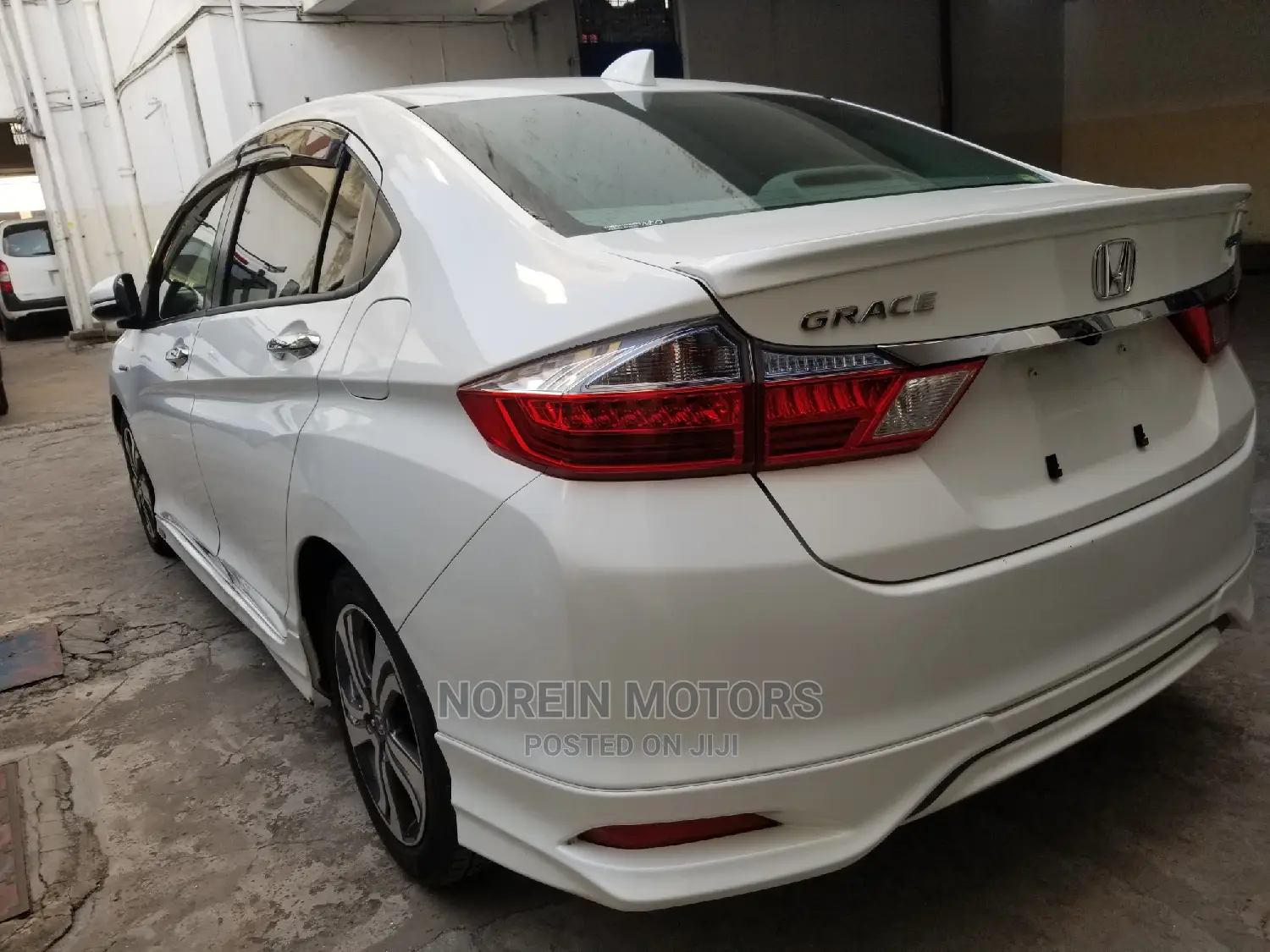 Honda Stream 2014 White