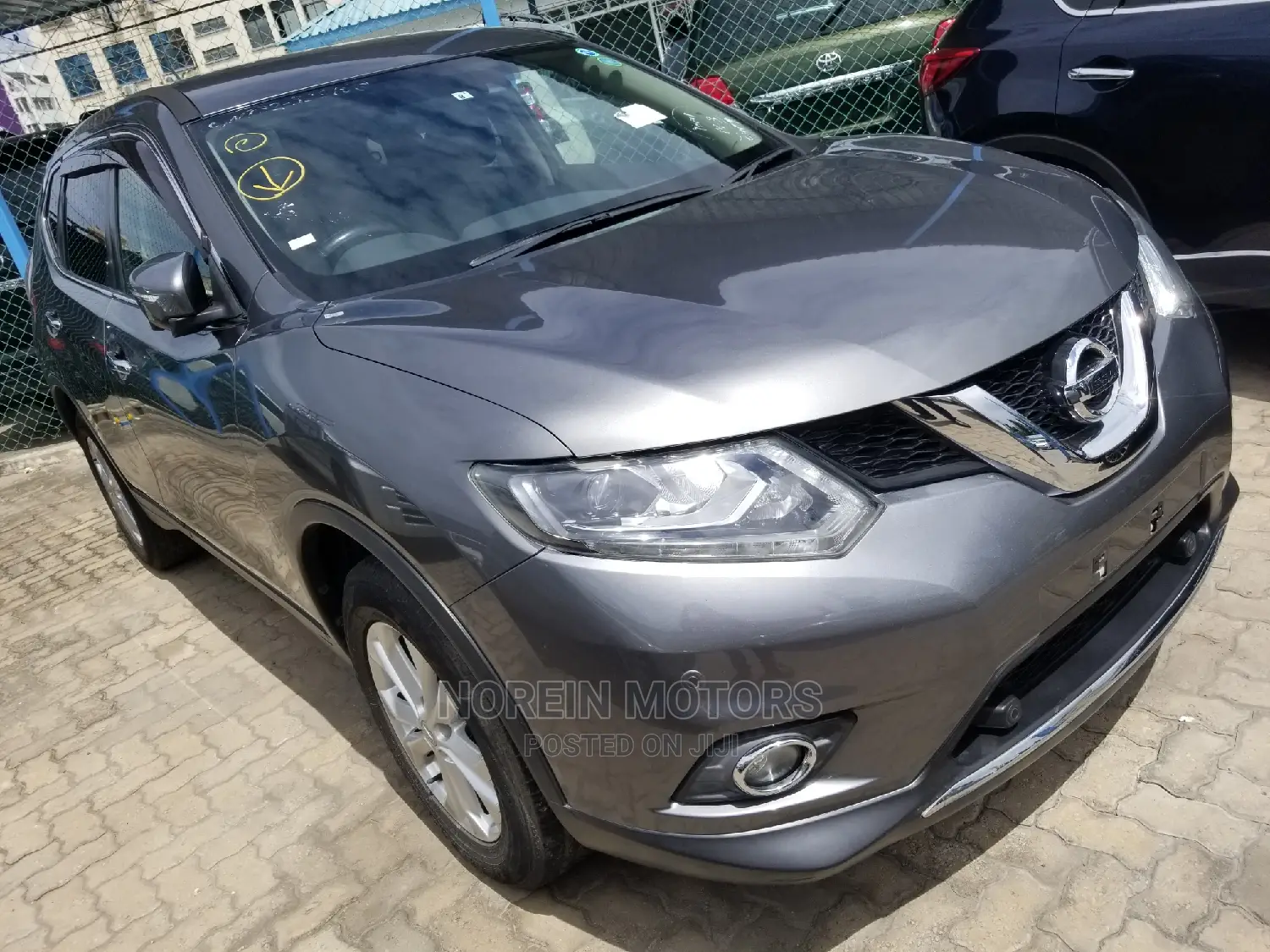 Nissan X-Trail 2015 Gray