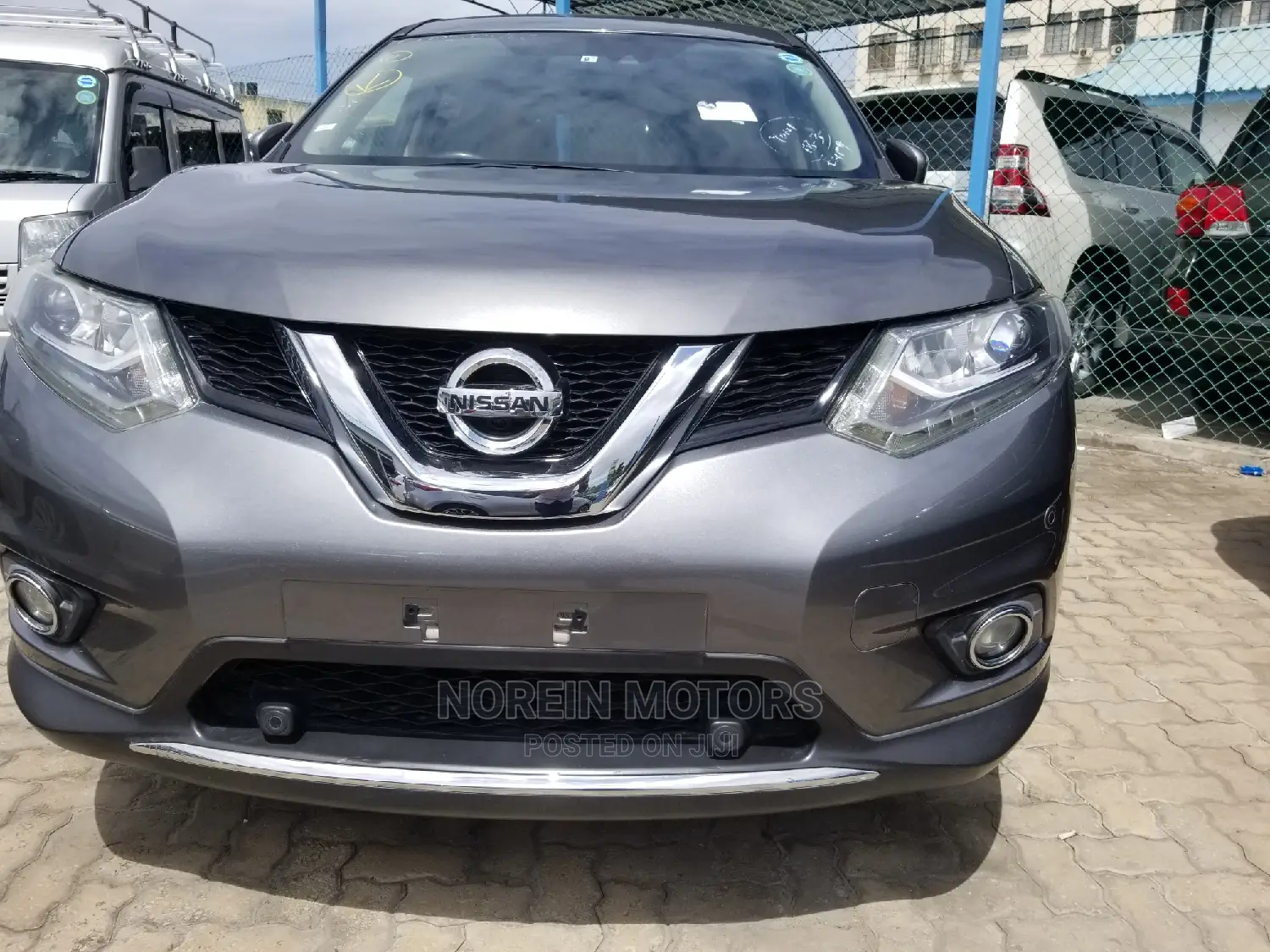 Nissan X-Trail 2015 Gray