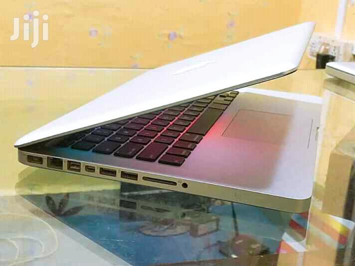 Laptop Apple MacBook Pro 4GB Intel Core i5 HDD 500GB