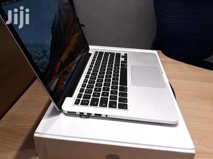 Laptop Apple MacBook Pro 4GB Intel Core i5 HDD 500GB