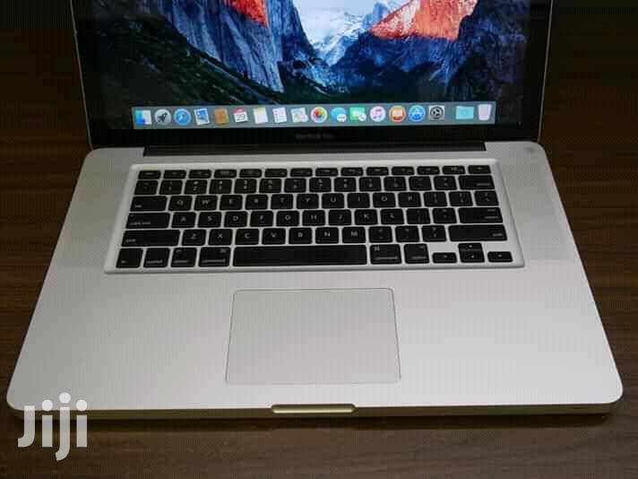 Laptop Apple MacBook Pro 4GB Intel Core i5 HDD 500GB