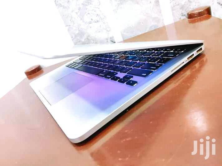 Laptop Apple MacBook Pro 4GB Intel Core i5 HDD 500GB