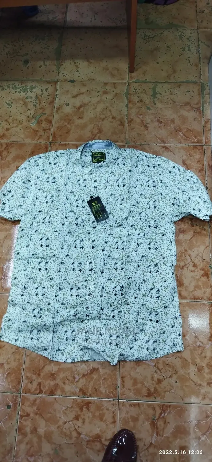 Sort Sleeved Shirt