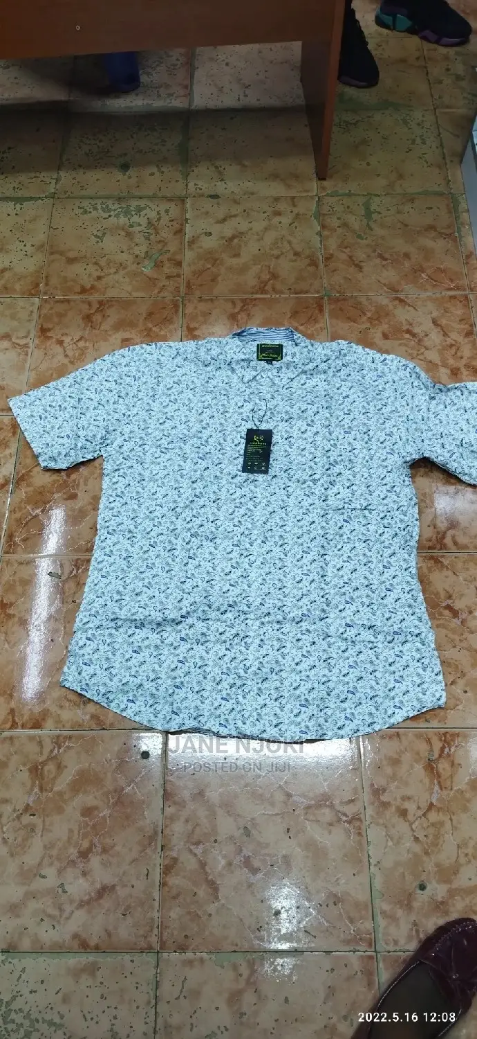Sort Sleeved Shirt