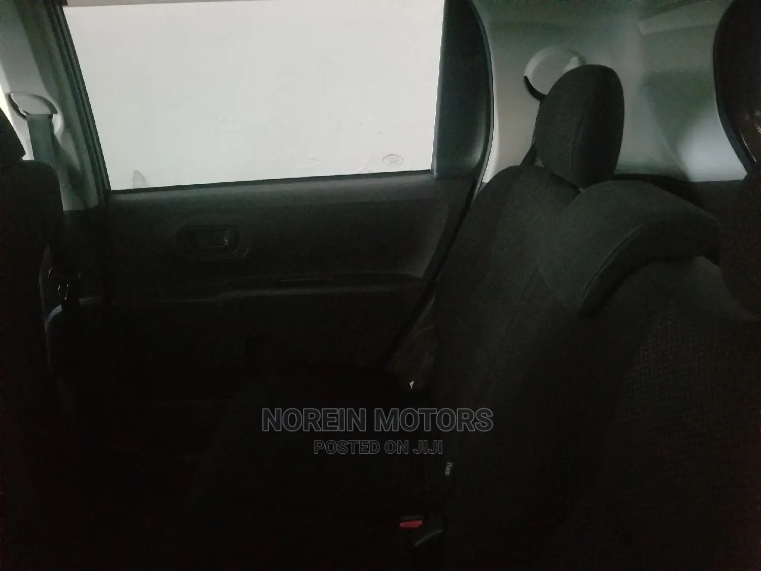 Toyota Spade 1.3 2014 Brown