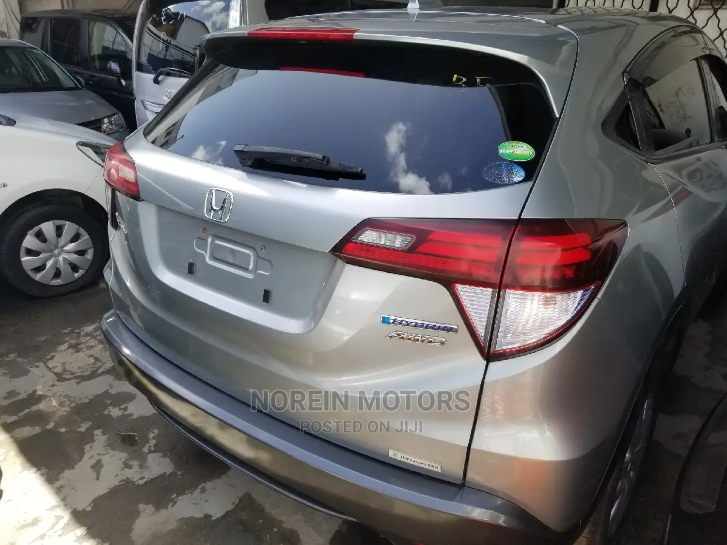 Honda Vezel 1.5 Hybrid 4WD 2015 Silver