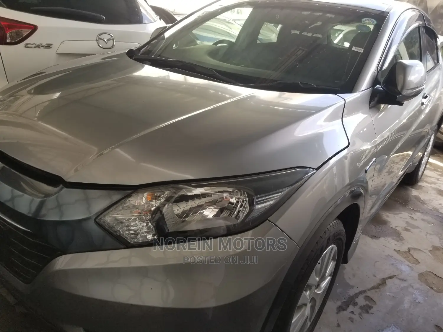 Honda Vezel 1.5 Hybrid 4WD 2015 Silver