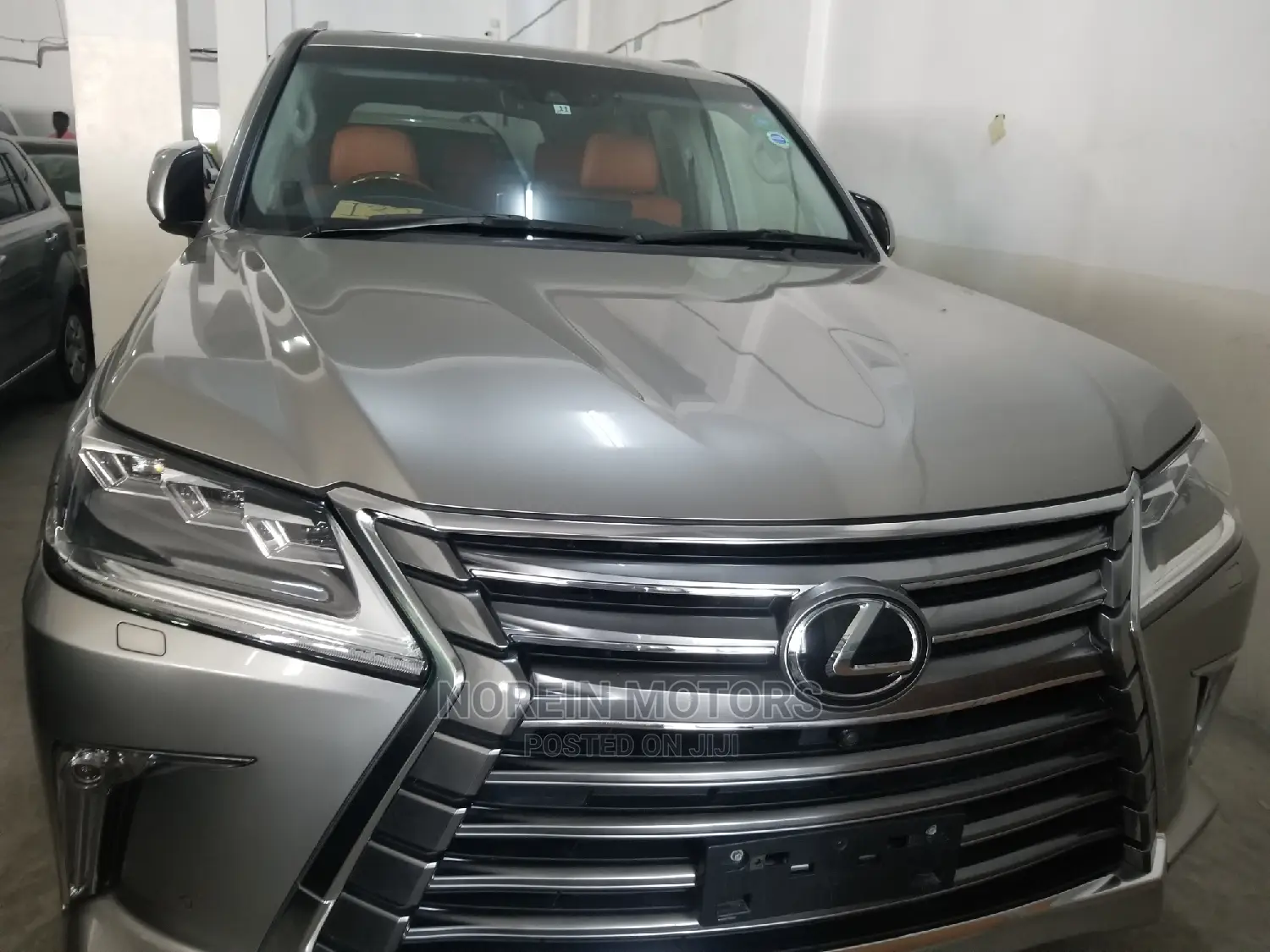 Lexus LX 570 AWD 2016 Silver