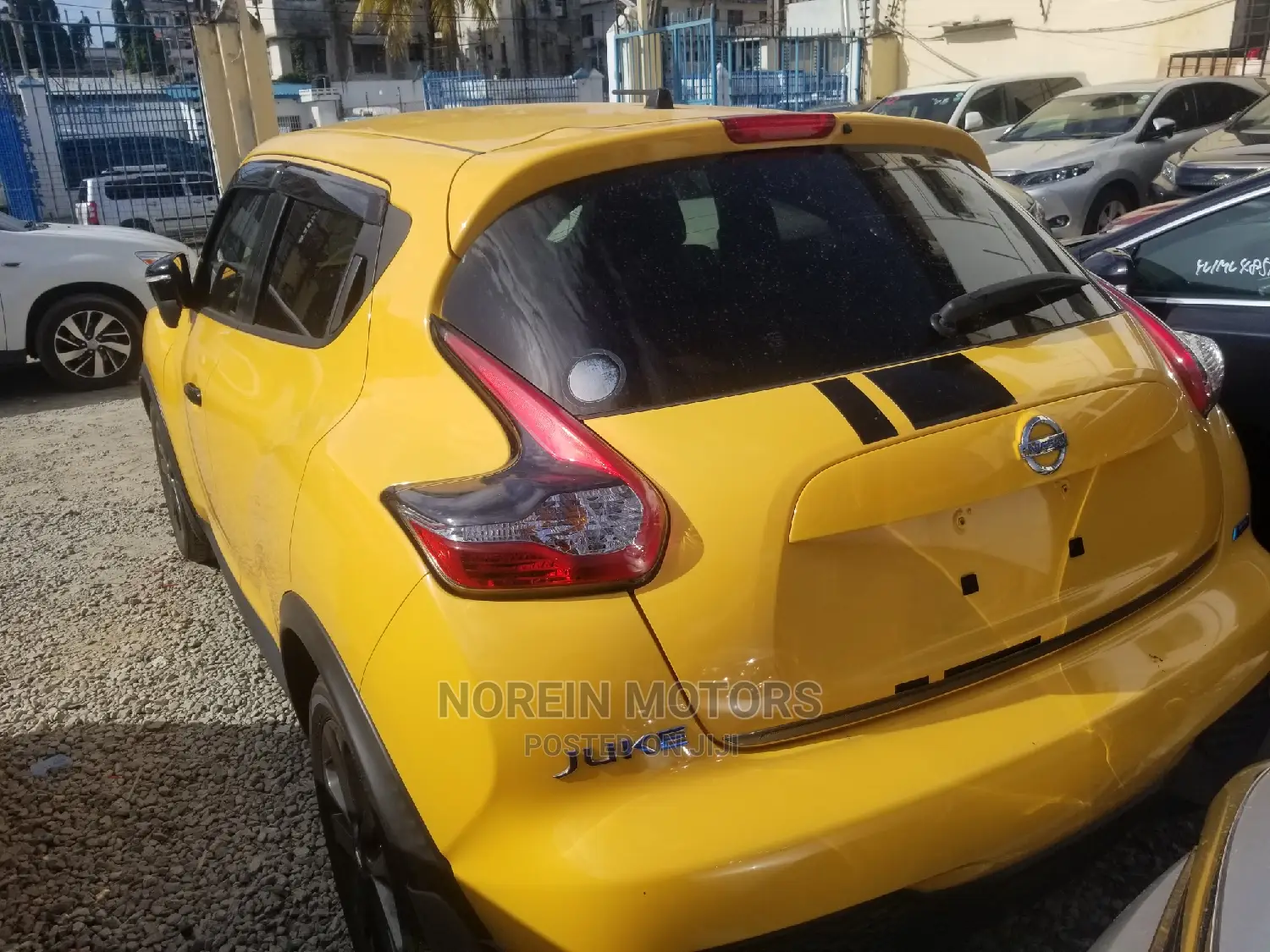 Nissan Juke 2015 Yellow