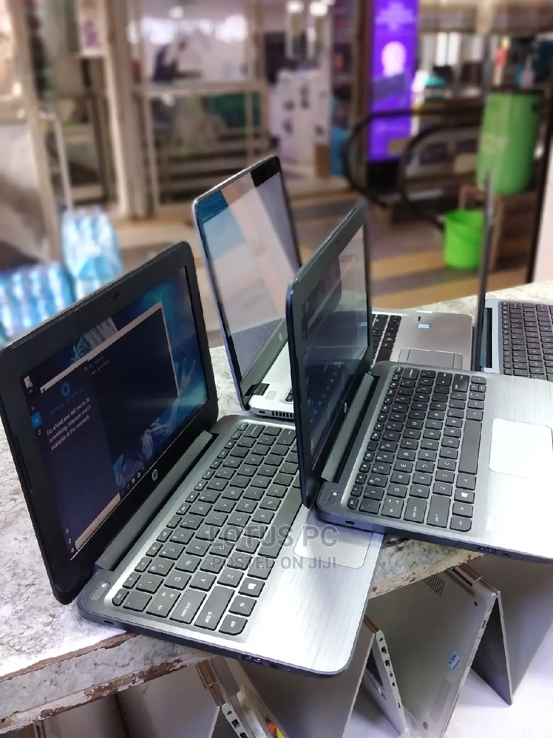 Laptop HP Stream Laptop 4GB Intel Celeron SSD 60GB