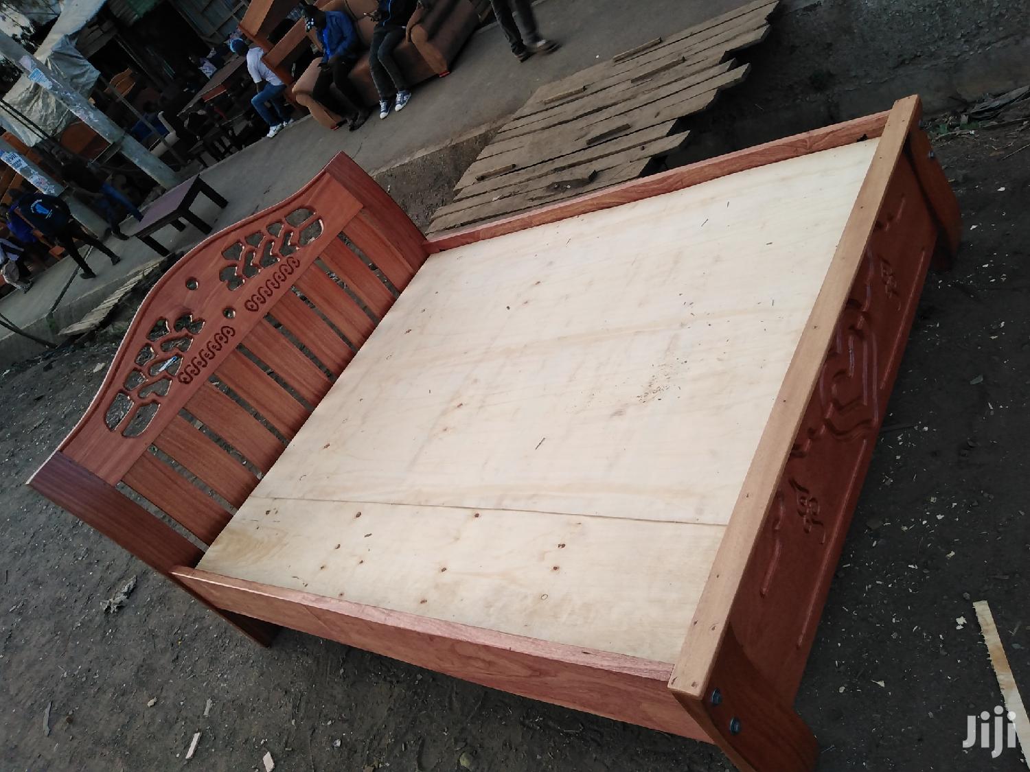 Mahogany Bed 5*6 Feets