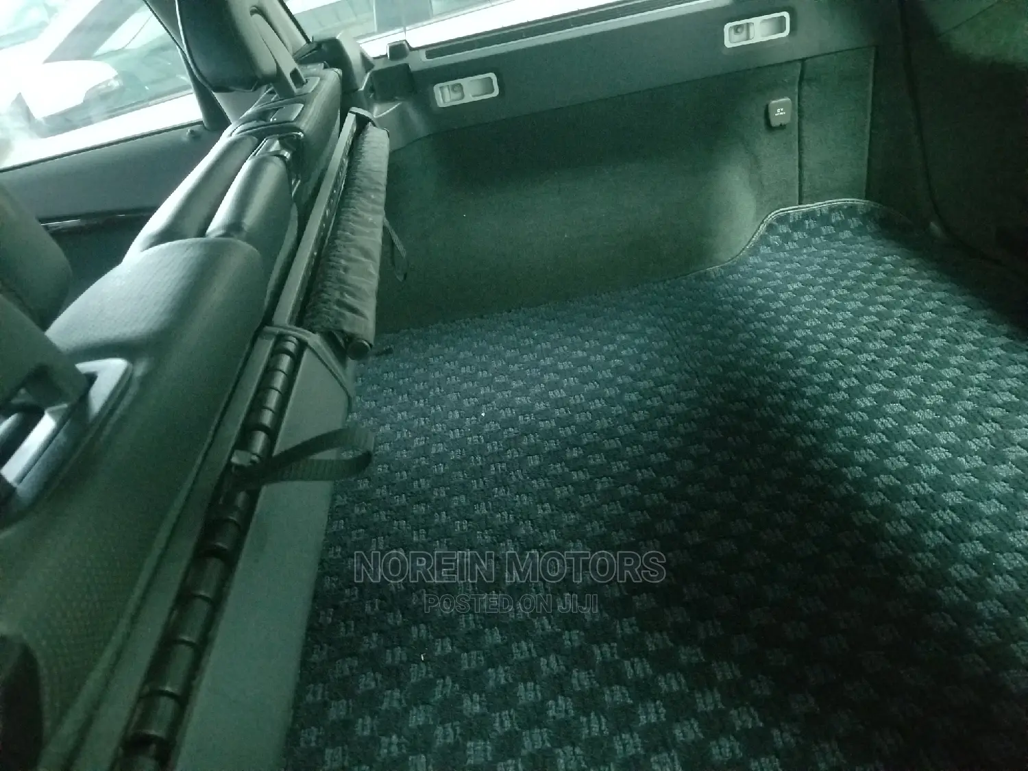 Volvo V70 2015 Black