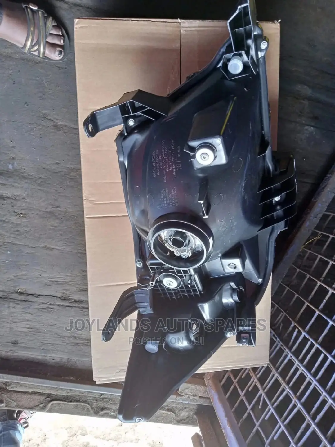 Headlamp Vigo 2012