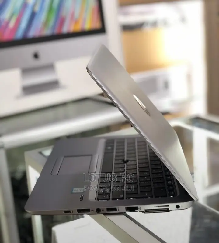 Laptop HP EliteBook 820 G3 8GB Intel Core I5 SSD 160GB