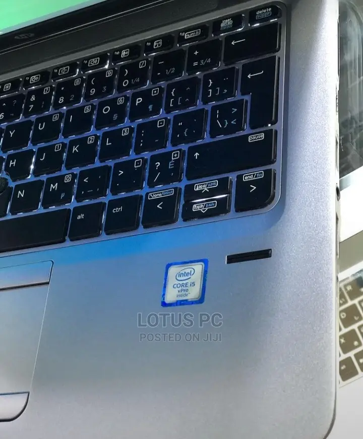 Laptop HP EliteBook 820 G3 8GB Intel Core I5 SSD 160GB