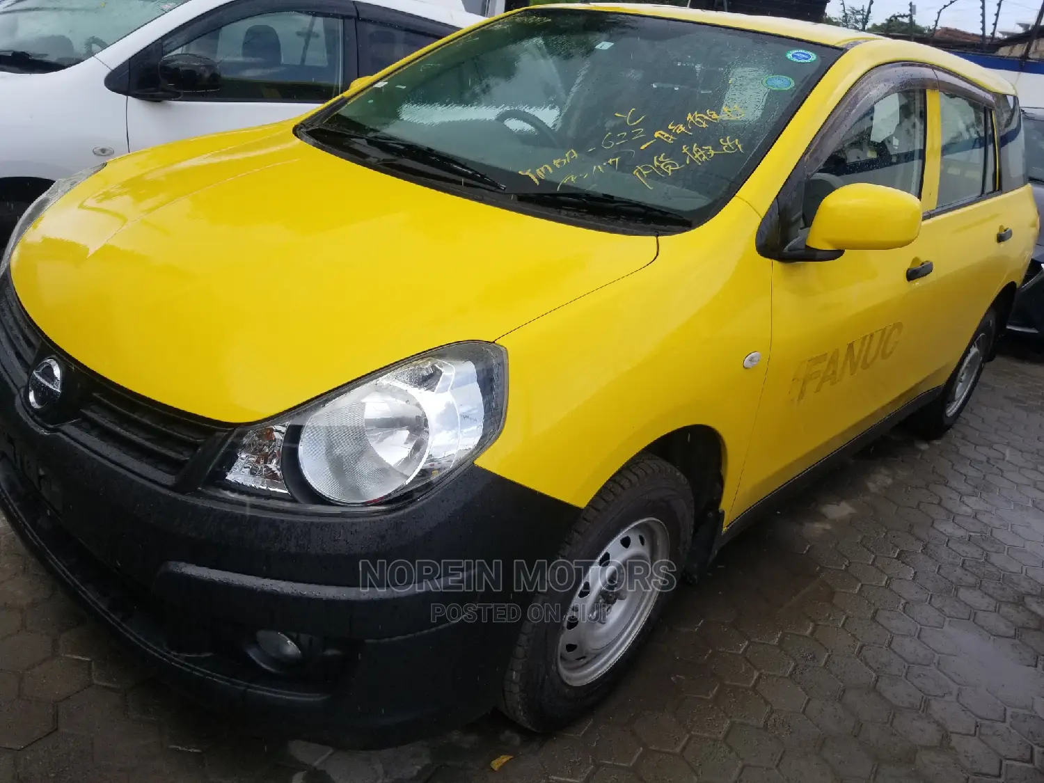 Nissan Advan 2015 Yellow