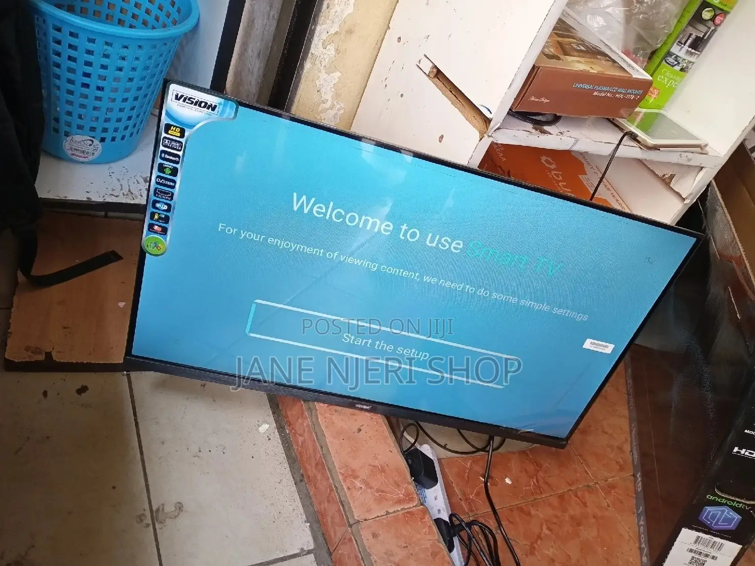 Youtube And Netflix 32 Inches Vision